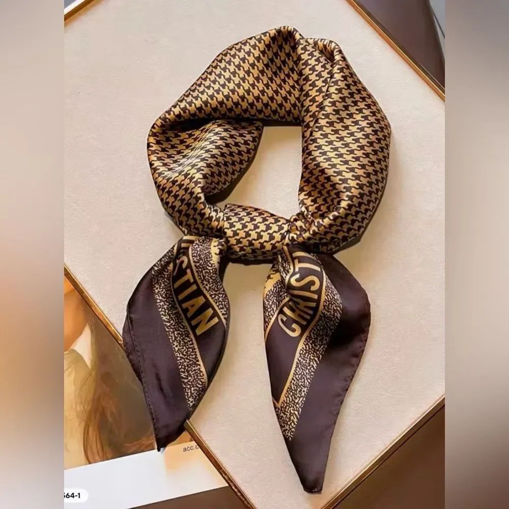 NEW! Christian Designer-Style Scarf in Brown & Gold Houndstooth